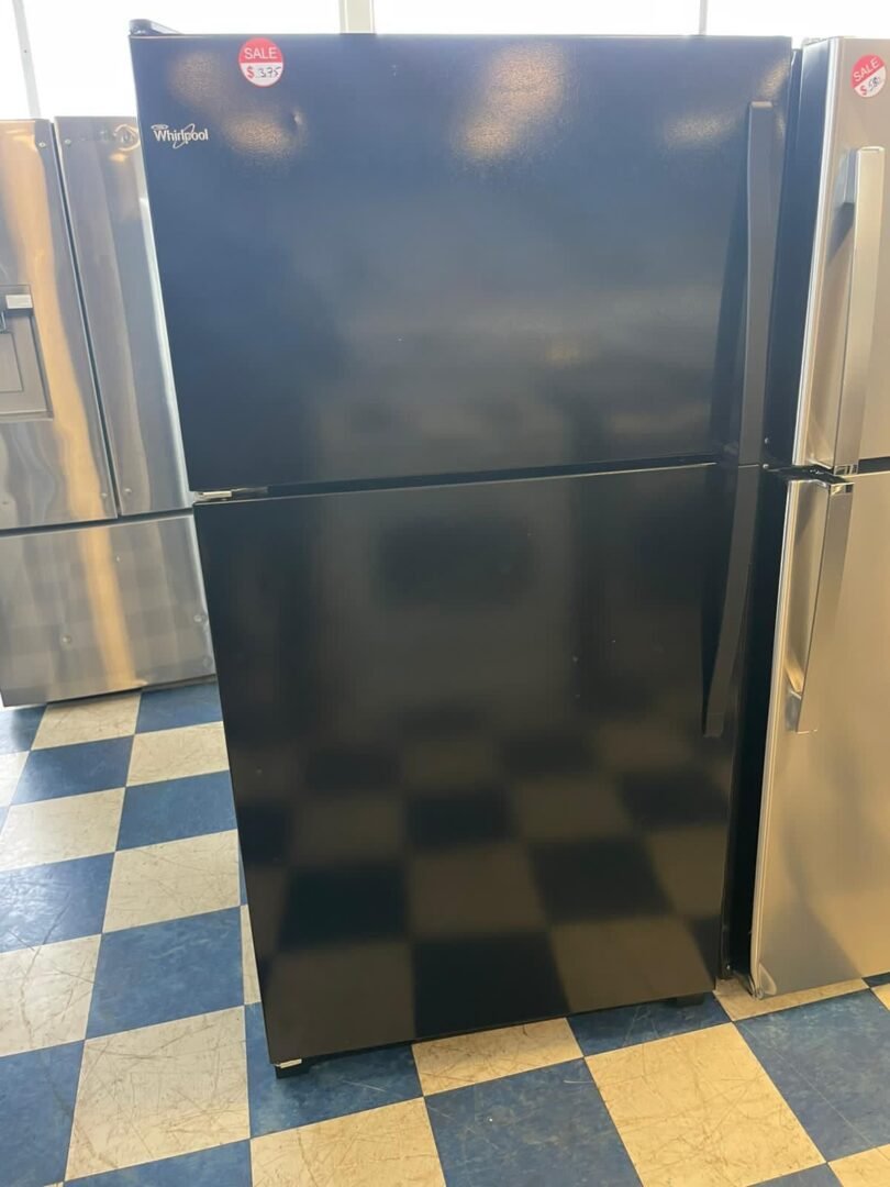 33-inch Wide Top Freezer Refrigerator – 20 cu. ft. With Warranty