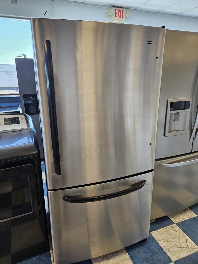 Kenmore bottom-mount refrigerator With Warranty