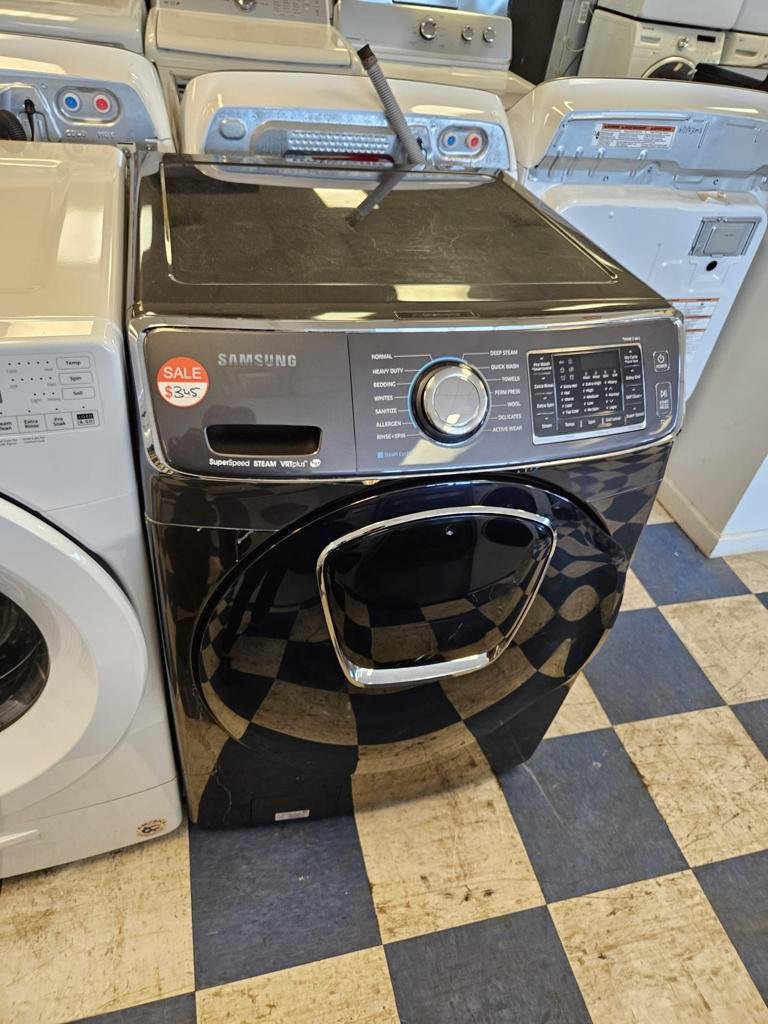 4.5 cu. ft. Smart Front Load Washer with Add Wash™ in Black Stainless Steel