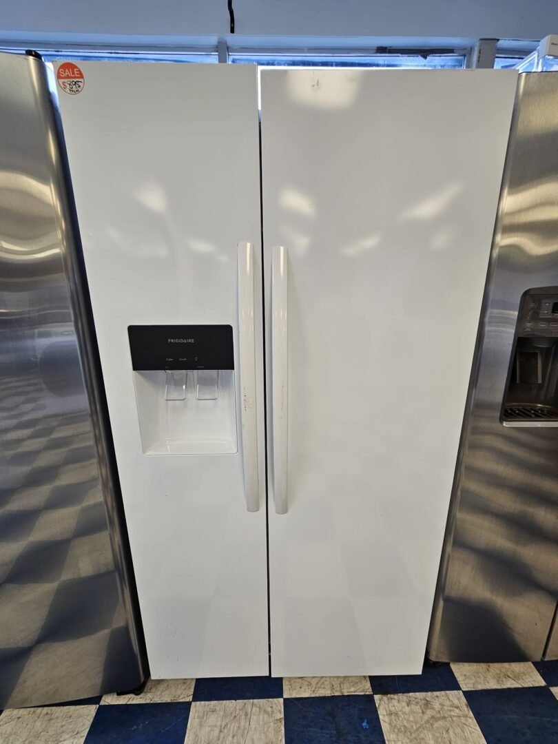 Frigidaire 25.6 Cu. Ft. 36″ Standard Depth Refrigerator