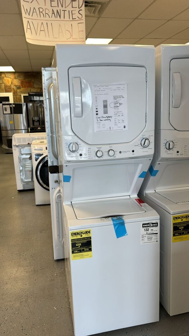 GE – 2.3 Cu. Ft. Top Load Washer and 4.4 Cu. Ft. Gas Dryer Laundry Center – White on White