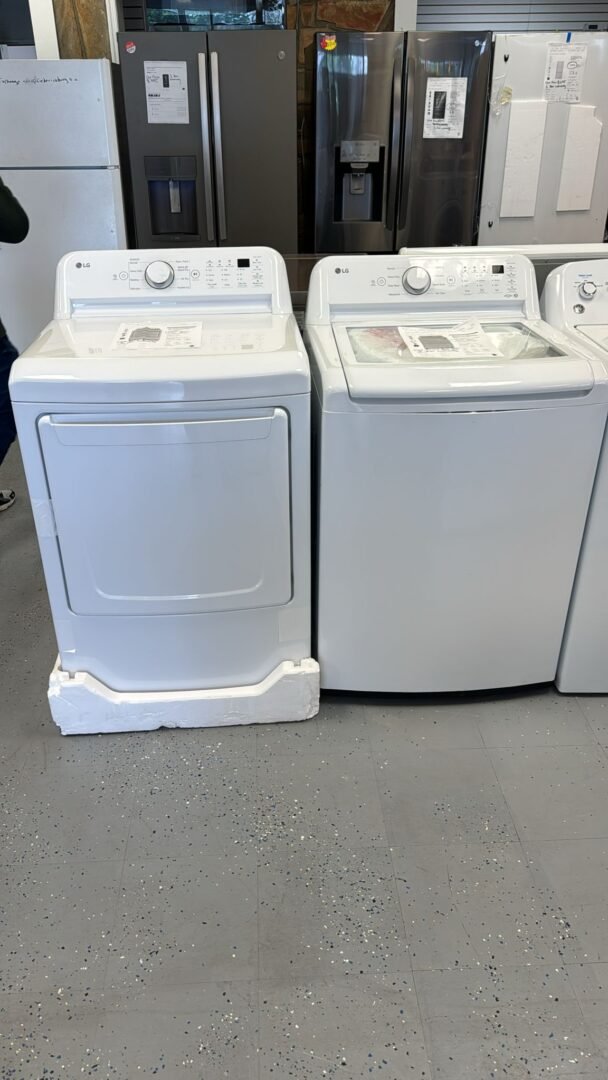 LG – 4.3 Cu. Ft. Top Load Washer With 7.3 Cu. Ft. Electric Dryer – White