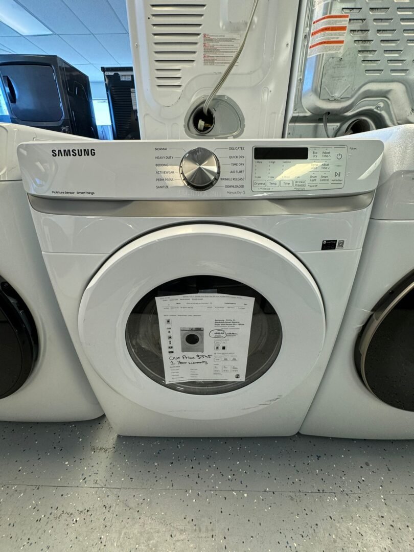 Samsung New 27 Inch Smart Electric Dryer with 7.5 cu ft Capacity – White