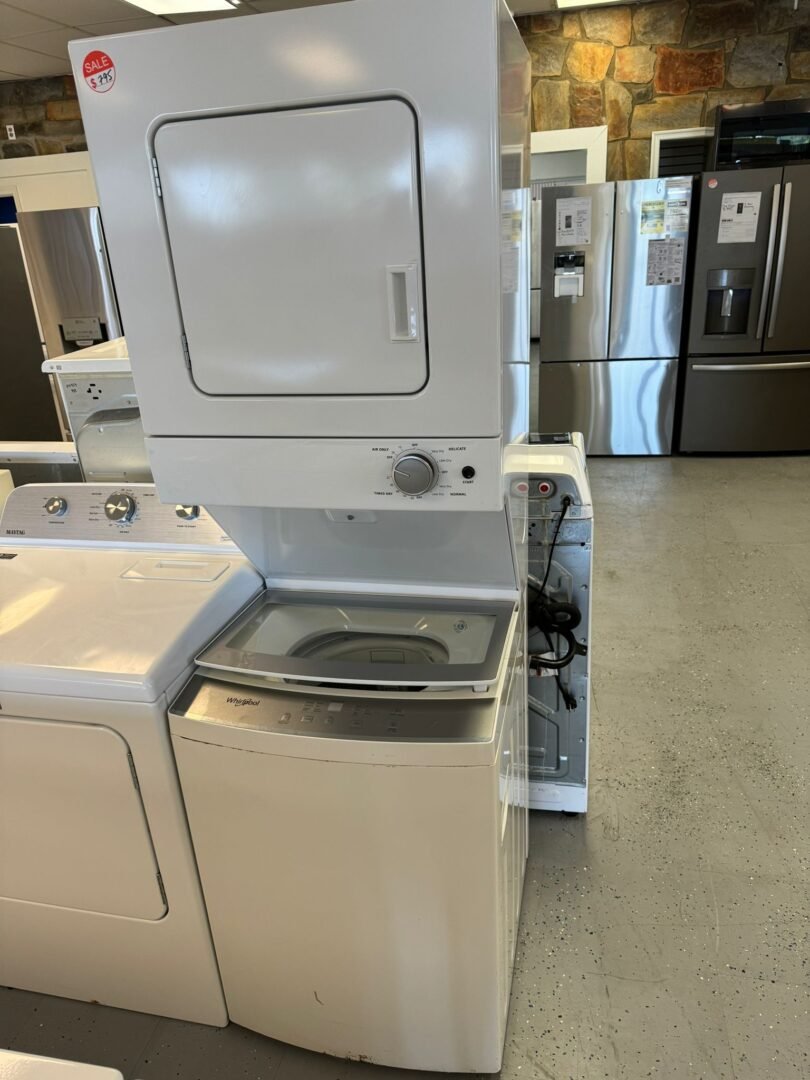 Whirlpool Like New Stack unit – White