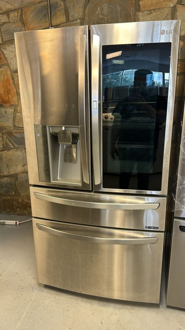 LG Refurbished Instaview 4 Door French Door Refrigerator – Stainless