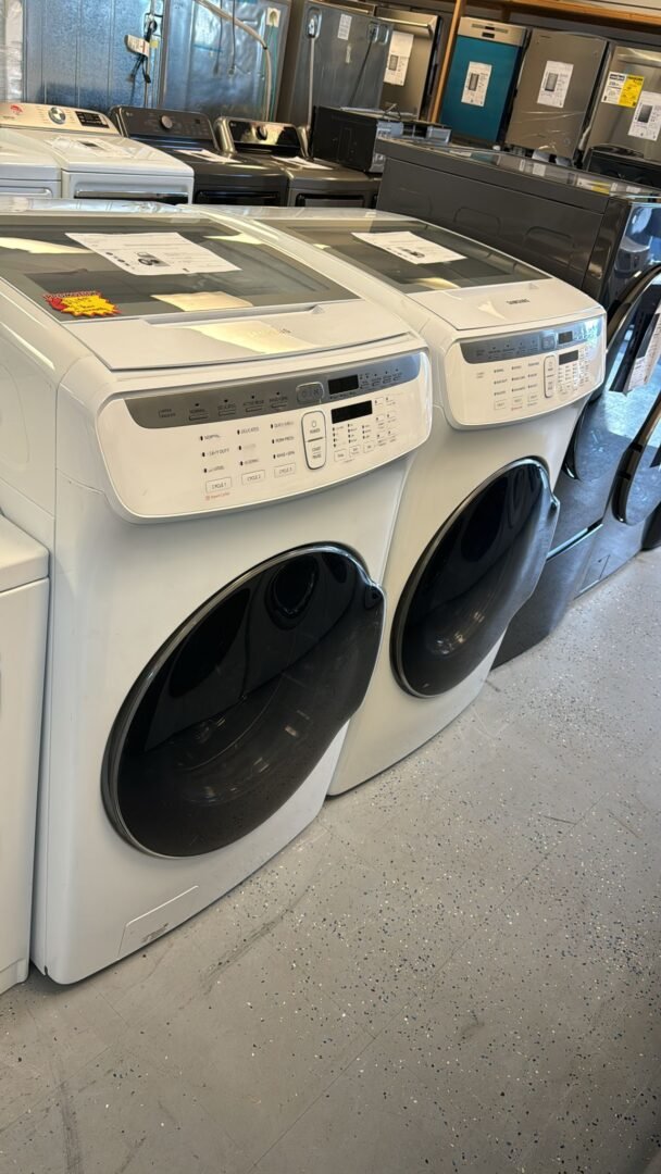 Samsung New 27 Inch Washer with 5.5 Cu. Ft. Total Capacity With 27 Inch Electric Dryer with 7.5 Cu. Ft. Capacity