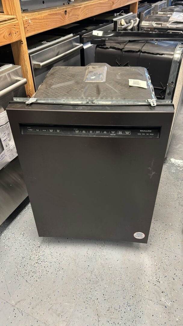 KitchenAid 24″ New Open Box Dishwasher – Black