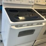 GE Used Electric Range Freestanding – White