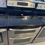 GE Electric Range Freestanding ( Used )