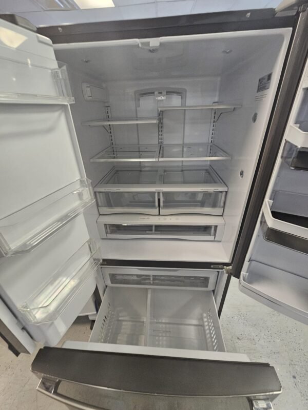 GE Profile PFE28KYNIFS - 27.7 Cu. Ft. French-Door Refrigerator - Image 6