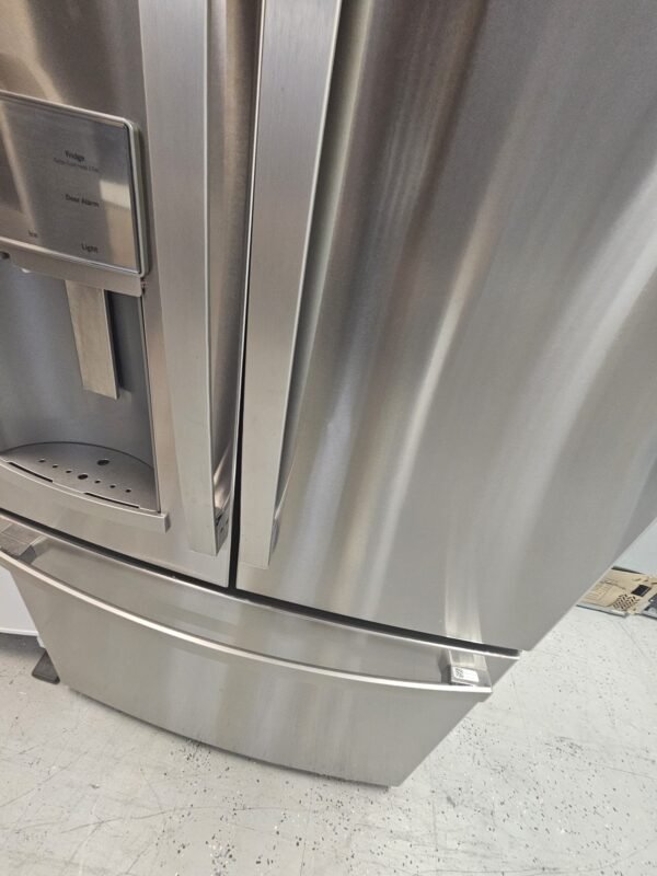 GE Profile PFE28KYNIFS - 27.7 Cu. Ft. French-Door Refrigerator - Image 3