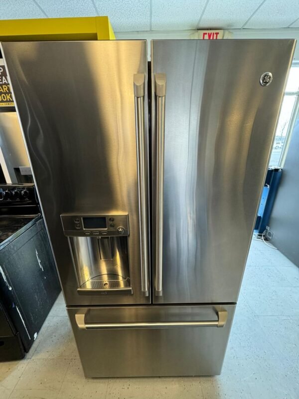 Café CYE23TSDSS Used Counter-Depth French-Door Refrigerator - Image 2