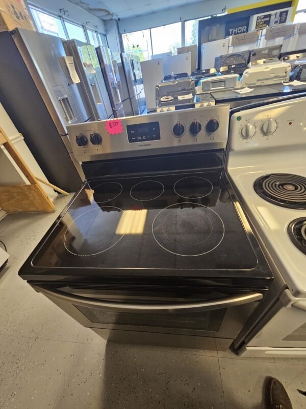 Frigidaire FFEF3052TSF Refurbished 30'' Electric Range-Stainless Steel - Image 2