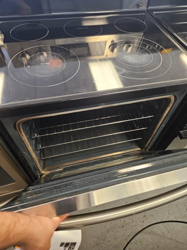 Samsung FE710DRS Used 30 Inch Freestanding Electric Range- Stainless Steel - Image 3
