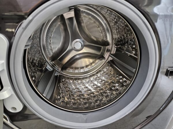 Samsung WF50BG8300AV 27 Inch Smart Front Load Washer- Black Stainless Steel - Image 3