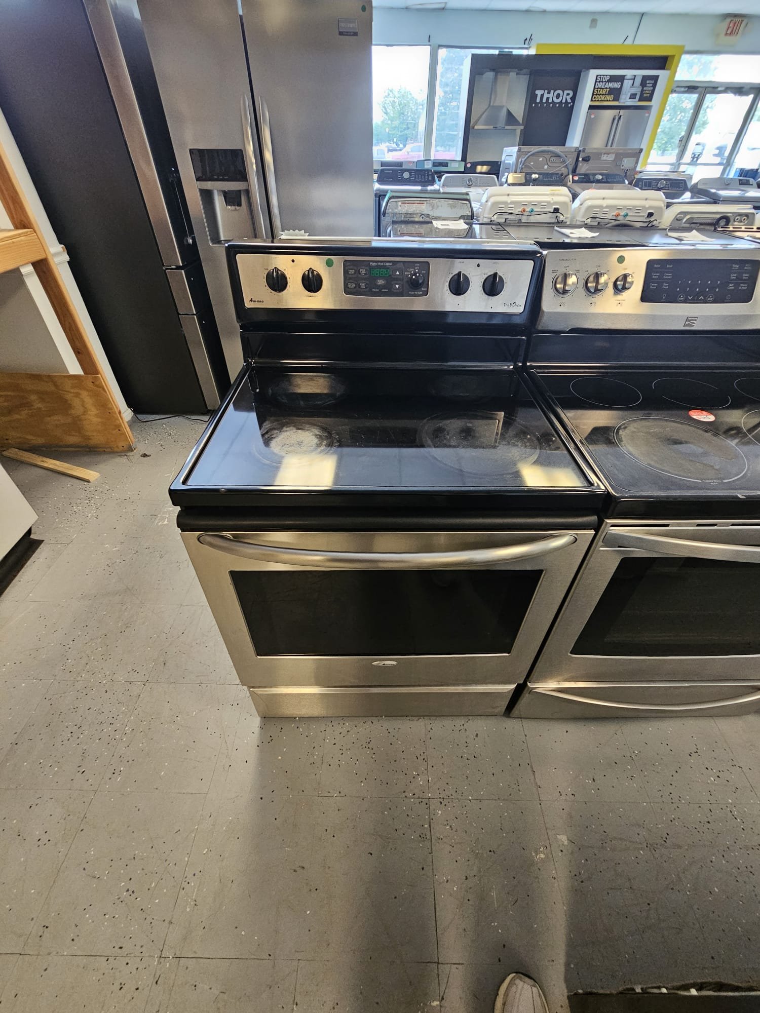 Amana ACF4225AS Used Reliable & Efficient 30-Inch Electric Range