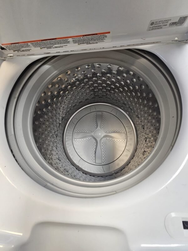 GE GTW490ACJ5WW Used 4.4 Cu. Ft. Top-Load Washer with Deep Fill- White - Image 2