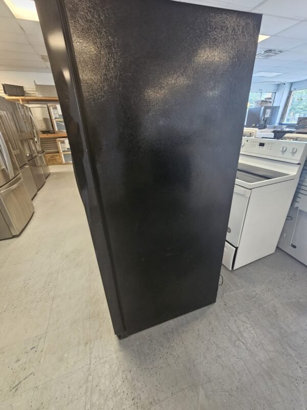 Whirlpool Gold GSF26C4EXB 26.4 cu. ft. Side by Side Refrigerator - Image 3