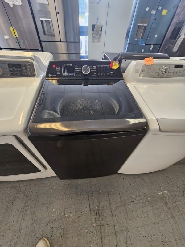 GE Profile PTW700BPTDG 5.4 cu. ft. Top Load Washer - Image 2