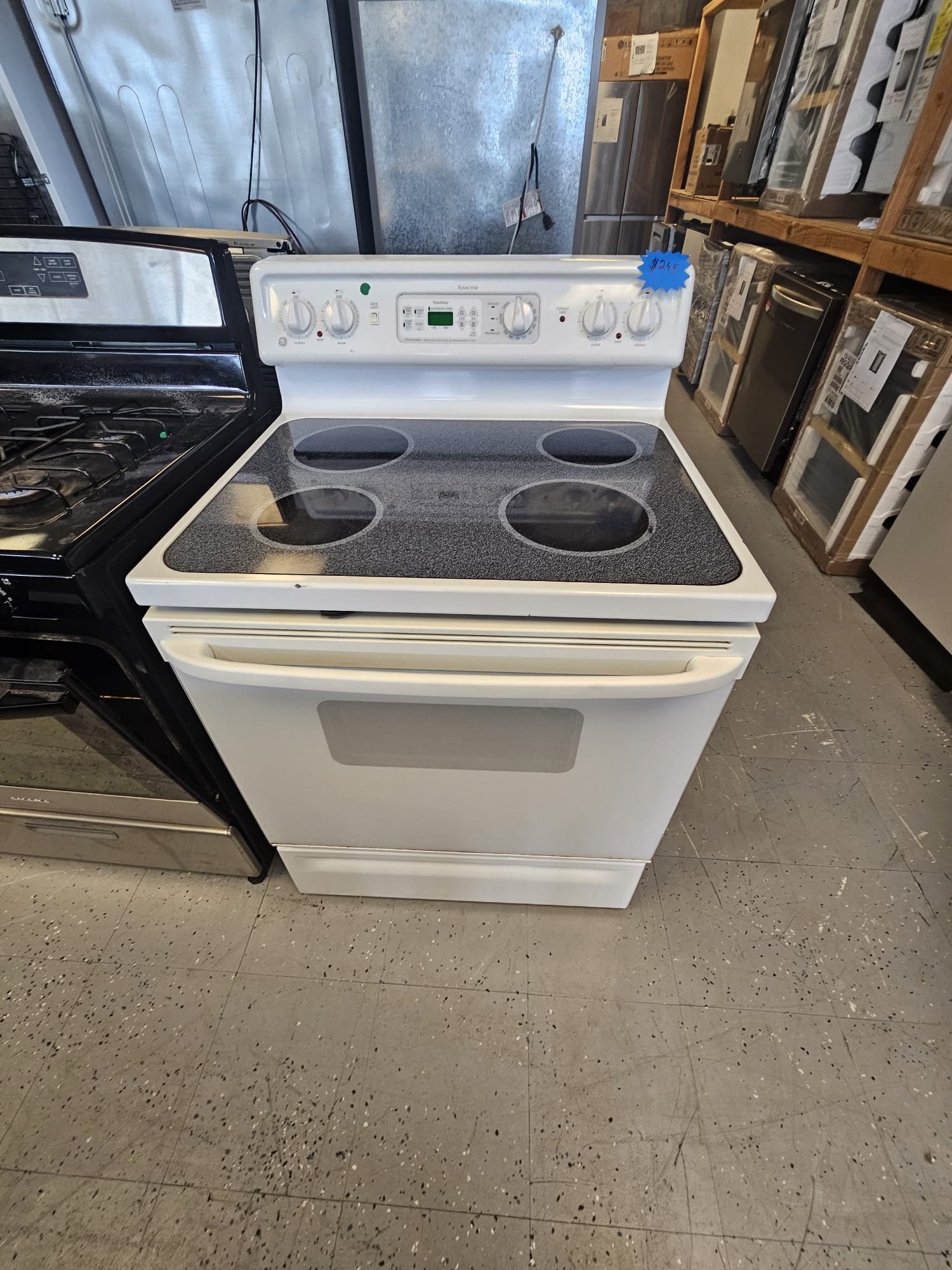 GE Used Electric Range Freestanding – White
