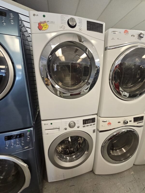 LG WM3170CW 4.3 cu. ft. Front Load Washer DLEX3700W 7.4 cu. ft. Dryer