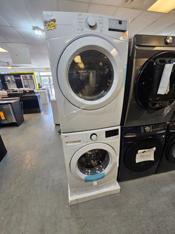 LG WM3470CW 27 Inch Front Load Washer And Electric Dryer Set