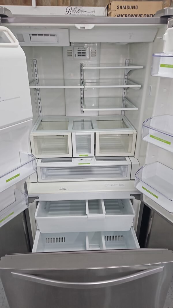 Whirlpool WRF736SDAM11 36 Inch French Door Refrigerator - Image 3