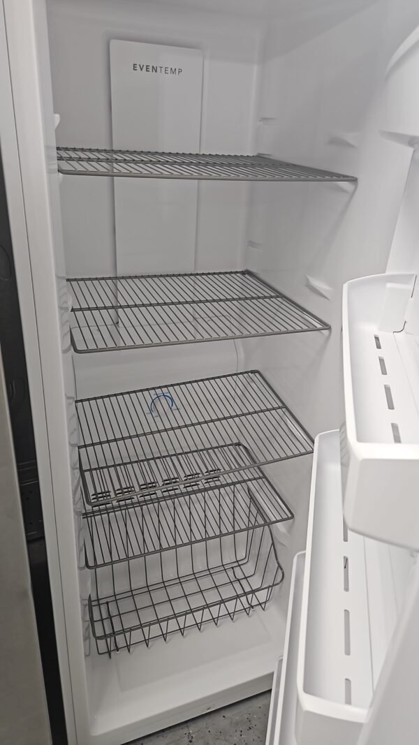 Frigidaire FFFU16F2VW 28 Inch Freestanding Upright Freezer - Image 3