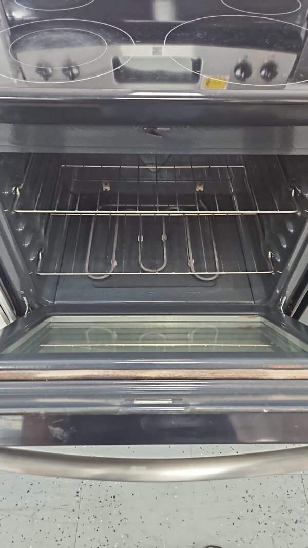 Kenmore 790.94173310 Used 30" Electric Range with Smooth Cooktop- Stainless Steel - Image 2