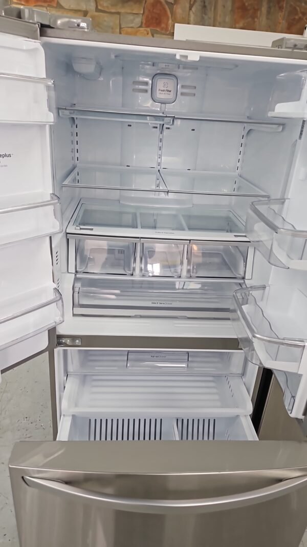 LG LFX31925ST Used 30.7 cu. ft. French Door Refrigerator- Stainless Steel - Image 3